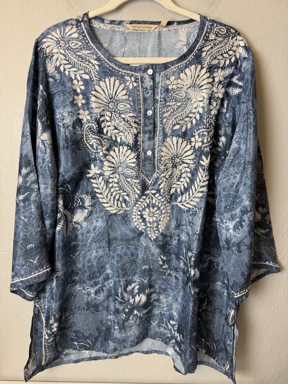 NWT Soft Surroundings Women’s Blue White Silvia Embroidered Tunic Top Size 1X